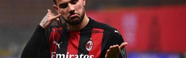 开云直播-吃一堑长一智！AC米兰未雨绸缪 将同时与4人谈续约