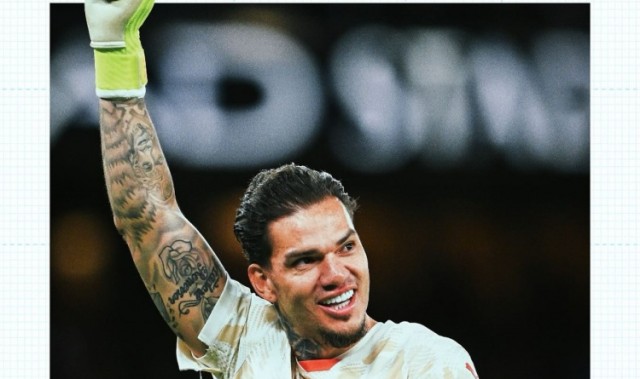 开云直播-曼城官方祝埃德森32岁生日快乐，球员效力蓝月8年斩获18冠