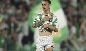 kaiyun体育-西媒：贝蒂斯与曼联达基本协议，2000万欧买安东尼50%所有权