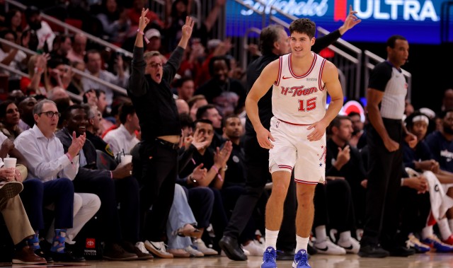 kaiyun体育-谢泼德加入!火箭队史仅6人单场15+7+10+5断 哈登8次&amp;大梦皮蓬在列