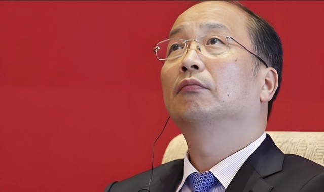 体育入口-靴子落地！正部级易会满落马，曾执掌证监会5年